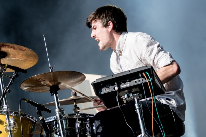 Intergalactic Lovers @ Rock voor Specials, picture 15, photographed by Luc Luyten - FrontView Magazine
