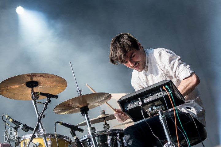 Intergalactic Lovers @ Rock voor Specials, picture 16, photographed by Luc Luyten - FrontView Magazine
