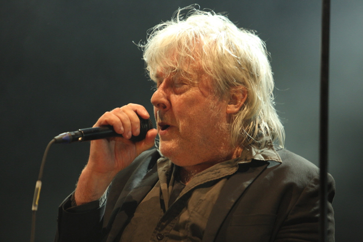 Arno @ Rock Zottegem 2018, picture 11, photographed by Pascal Liagre - FrontView Magazine