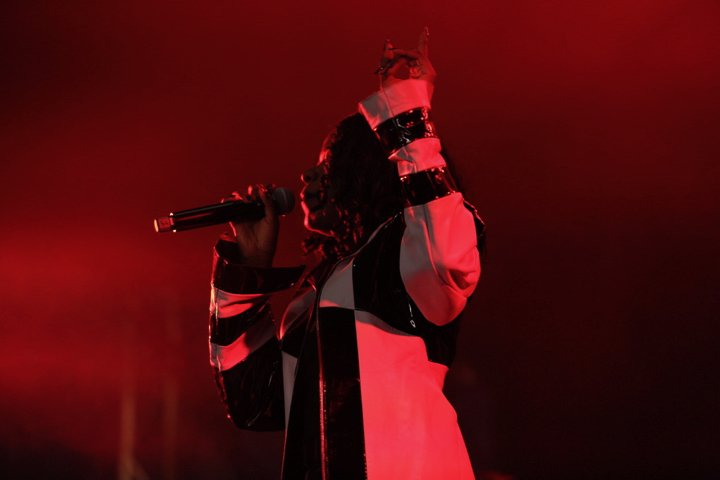 Coely @ Rock Zottegem 2018, picture 7, photographed by Pascal Liagre - FrontView Magazine