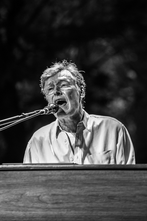 Steve Winwood @ Rivierenhof, picture 5, photographed by Raf Degeest - FrontView Magazine