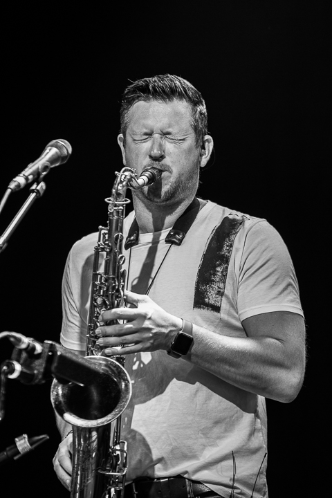 Steve Winwood @ Rivierenhof, picture 7, photographed by Raf Degeest - FrontView Magazine