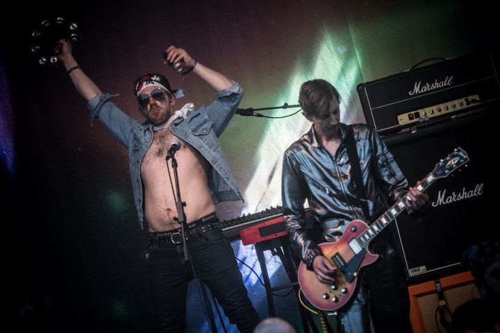 Turbonegro @ Sjock, foto 11, foto's door Luc Luyten - FrontView Magazine