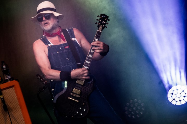 Turbonegro @ Sjock, foto 15, foto's door Luc Luyten - FrontView Magazine