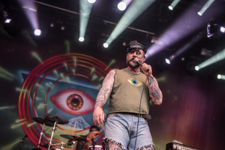 Turbonegro @ Sjock, foto 32, foto's door Luc Luyten - FrontView Magazine