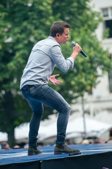Niels Destadsbader @ 11-juli viering - Grote Markt Antwerpen, picture 10, photographed by Dimitri Vanlommel - FrontView Magazine