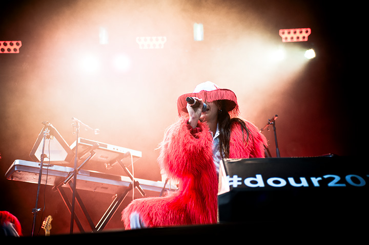 Juicy @ Dour Festival 2018, picture 3, photographed by Magali Decamps - FrontView Magazine