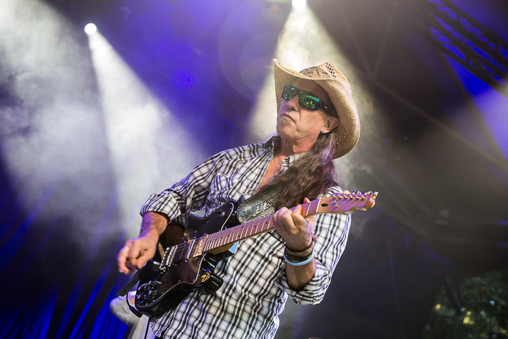 SOUTHSIDE JOHNNY @ Openluchttheater Rivierenhof, picture 6, photographed by Marc Verdonck - FrontView Magazine
