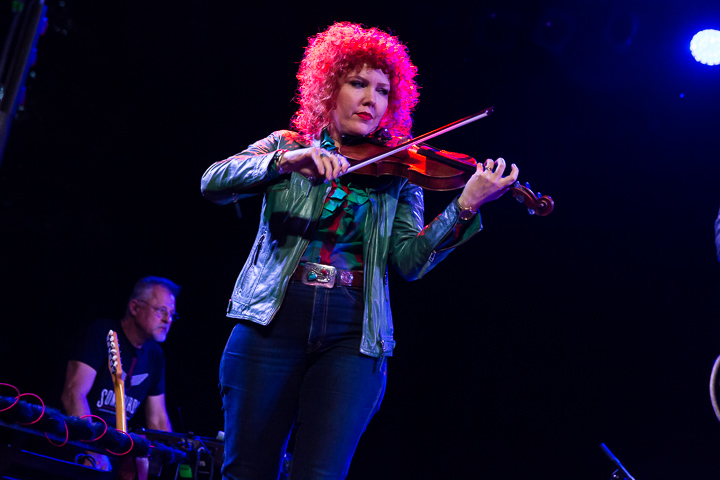 STEVE EARLE & THE DUKES @ Openluchttheater Rivierenhof, picture 3, photographed by Marc Verdonck - FrontView Magazine