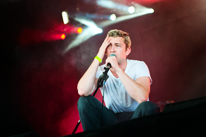 Shame @ Dour Festival 2018, picture 4, photographed by Magali Decamps - FrontView Magazine