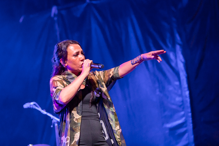 Slongs @ Beleuvenissen, picture 1, photographed by Kurt Jacobs - FrontView Magazine