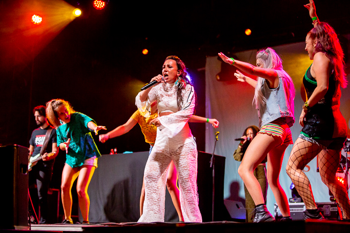 Slongs @ Beleuvenissen, picture 13, photographed by Kurt Jacobs - FrontView Magazine