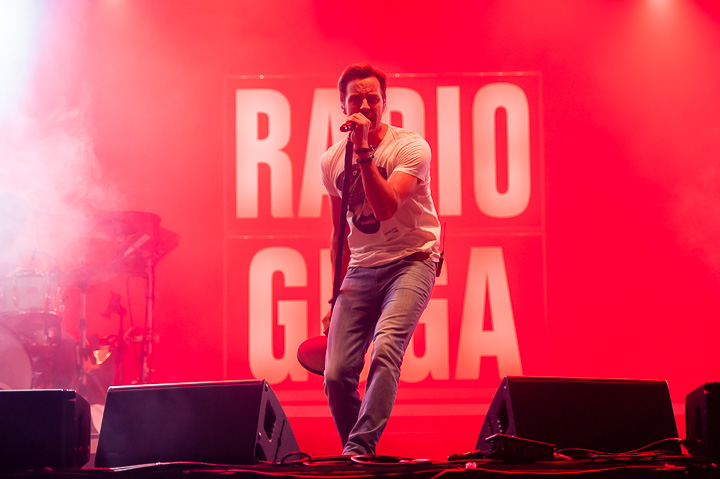 Radio Guga @ Sint-Baafsplein - Gentse Feesten, picture 9, photographed by Dimitri Vanlommel - FrontView Magazine