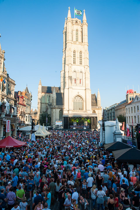 Vlaanderen Zingt @ Sint-Baafsplein - Gentse Feesten, foto 3, foto's door Dimitri Vanlommel - FrontView Magazine