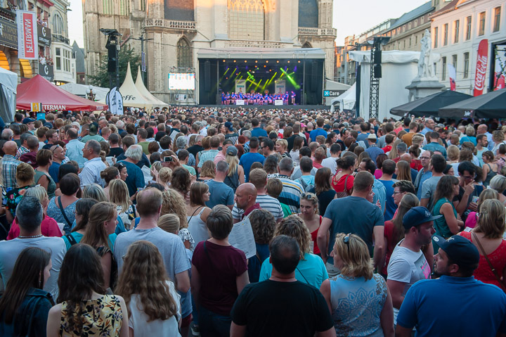 Vlaanderen Zingt @ Sint-Baafsplein - Gentse Feesten, foto 37, foto's door Dimitri Vanlommel - FrontView Magazine