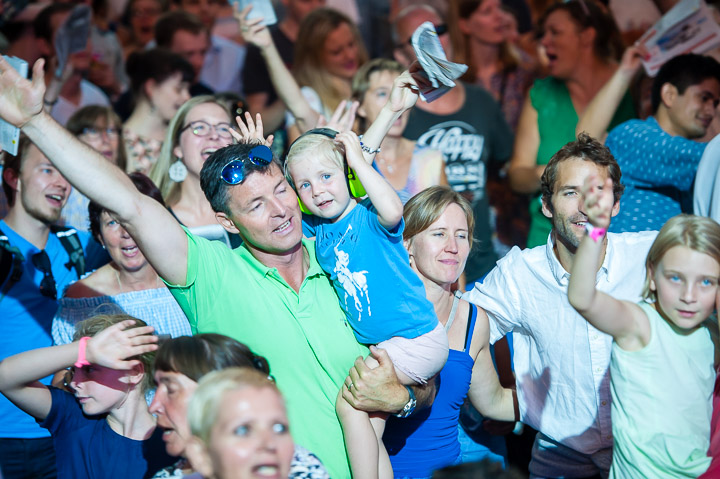 Vlaanderen Zingt @ Sint-Baafsplein - Gentse Feesten, foto 56, foto's door Dimitri Vanlommel - FrontView Magazine