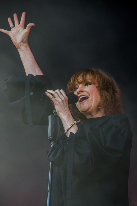 Goldfrapp @ Cactus, picture 3, photographed by Raf Degeest - FrontView Magazine