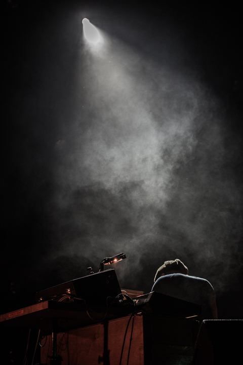 Nils Frahm @ Cactus, picture 1, photographed by Raf Degeest - FrontView Magazine