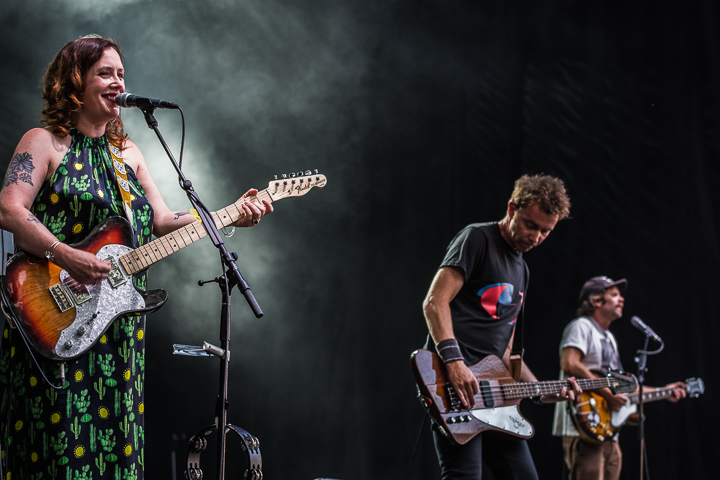 Slowdive @ Cactus, picture 21, photographed by Raf Degeest - FrontView Magazine