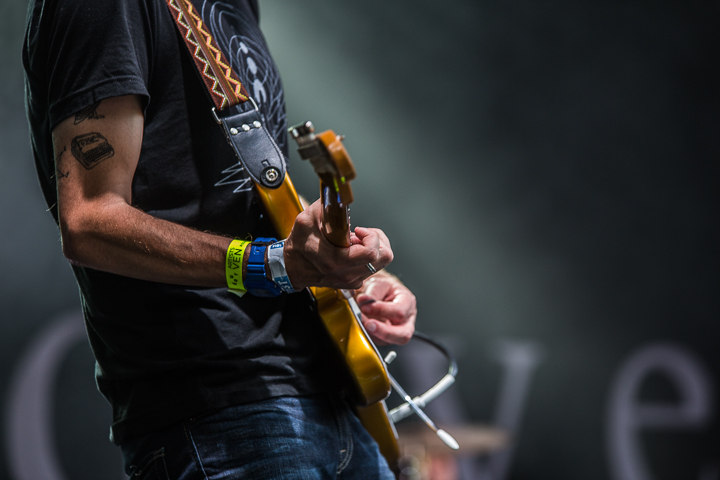 Slowdive @ Cactus, picture 23, photographed by Raf Degeest - FrontView Magazine