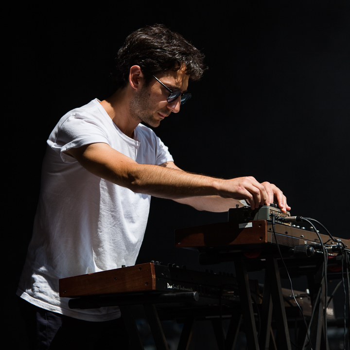SUUNS @ Cactus, picture 2, photographed by Raf Degeest - FrontView Magazine