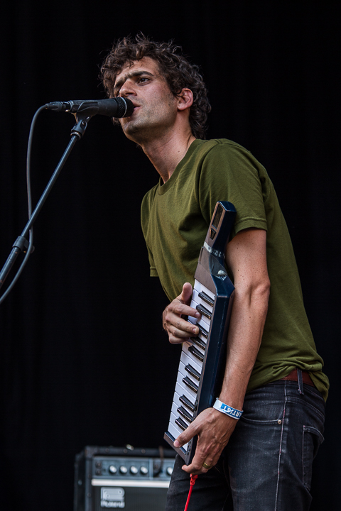 SUUNS @ Cactus, picture 4, photographed by Raf Degeest - FrontView Magazine