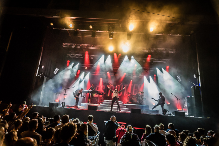 Les Truttes @ Sint-Baafsplein Gent, picture 16, photographed by Danny Wagemans - FrontView Magazine