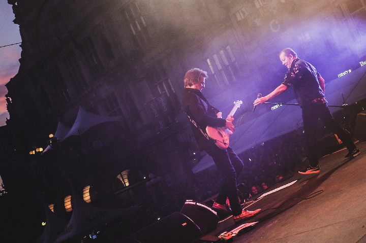 De Kreuners @ Sint-Baafsplein Gent, picture 15, photographed by Anja Van Der Fraenen - FrontView Magazine