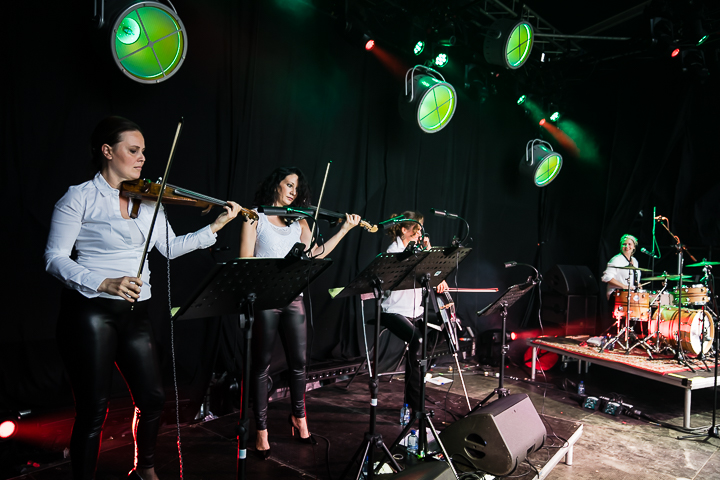 Beatles by Girls @ Korenmarkt Gent, picture 7, photographed by Danny Wagemans - FrontView Magazine
