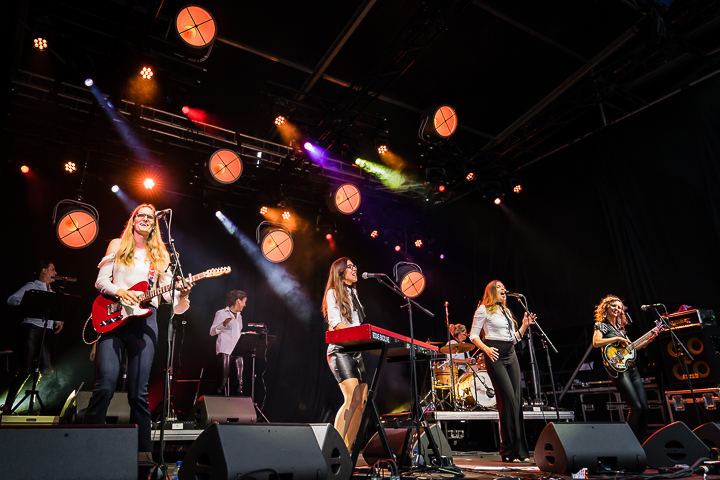 Beatles by Girls @ Korenmarkt Gent, picture 10, photographed by Danny Wagemans - FrontView Magazine