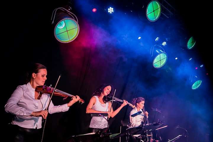 Beatles by Girls @ Korenmarkt Gent, picture 16, photographed by Danny Wagemans - FrontView Magazine