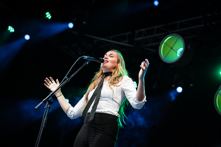 Beatles by Girls @ Korenmarkt Gent, picture 17, photographed by Danny Wagemans - FrontView Magazine
