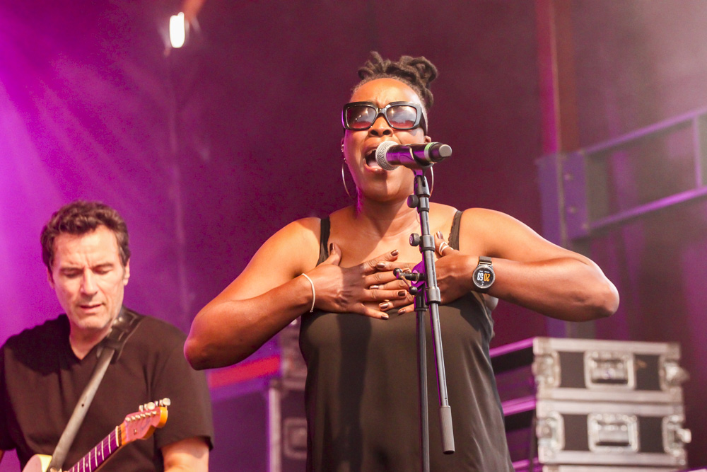 Sofie & Hugh Kanza @ Engie Parkies Hasselt, picture 5, photographed by Hilde  Hermans - FrontView Magazine