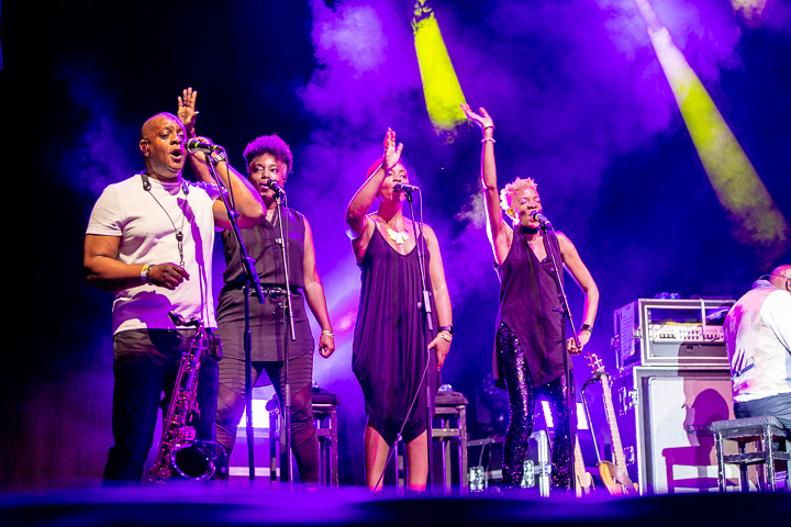 Billy Ocean @ Beleuvenissen, foto 11, foto's door Kurt Jacobs - FrontView Magazine