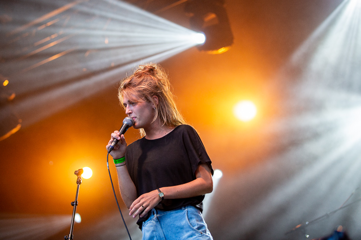 Josephine @ Beleuvenissen, picture 3, photographed by Kurt Jacobs - FrontView Magazine