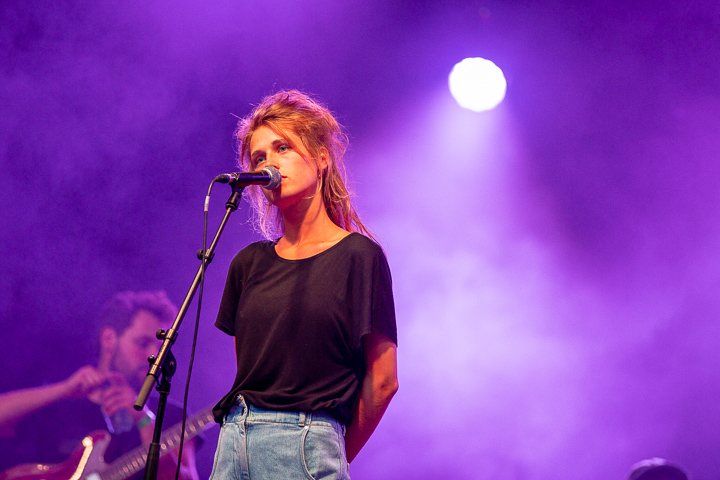 Josephine @ Beleuvenissen, picture 11, photographed by Kurt Jacobs - FrontView Magazine
