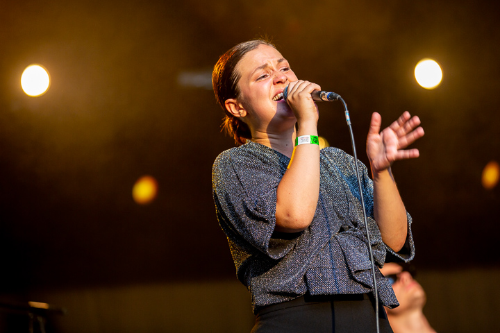 She Bad @ Beleuvenissen, foto 6, foto's door Kurt Jacobs - FrontView Magazine