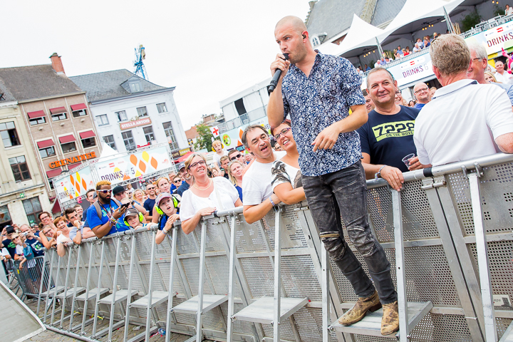 Stan Van Samang @ Suikerrock, picture 11, photographed by Dorien Goetschalckx - FrontView Magazine