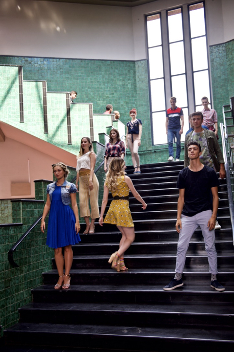 #LikeMe Ketnet-fictiereeks. Set bezoek. @ Boom, foto 38, foto's door Bart Baevegems - FrontView Magazine