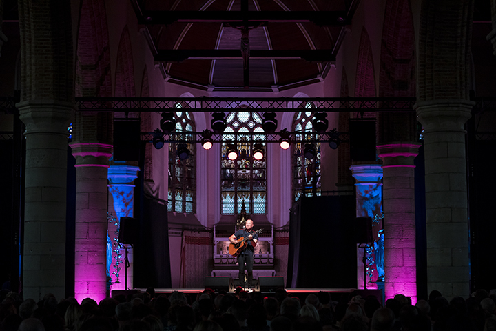 Frank Vander Linden @ Dranouter, foto 5, foto's door Frank Lambrechts - FrontView Magazine