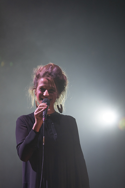 Selah Sue @ Dranouter, foto 8, foto's door Frank Lambrechts - FrontView Magazine