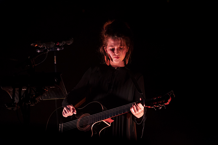 Selah Sue @ Dranouter, foto 13, foto's door Frank Lambrechts - FrontView Magazine
