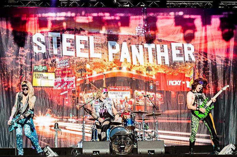 Steel Panther @ Lokerse Feesten, picture 4, photographed by Gert Daemen - FrontView Magazine