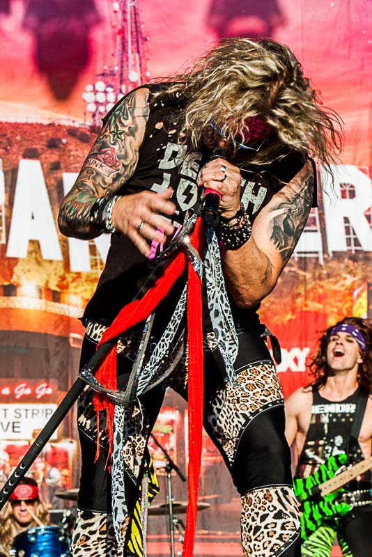 Steel Panther @ Lokerse Feesten, picture 16, photographed by Gert Daemen - FrontView Magazine