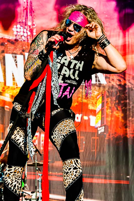 Steel Panther @ Lokerse Feesten, picture 18, photographed by Gert Daemen - FrontView Magazine