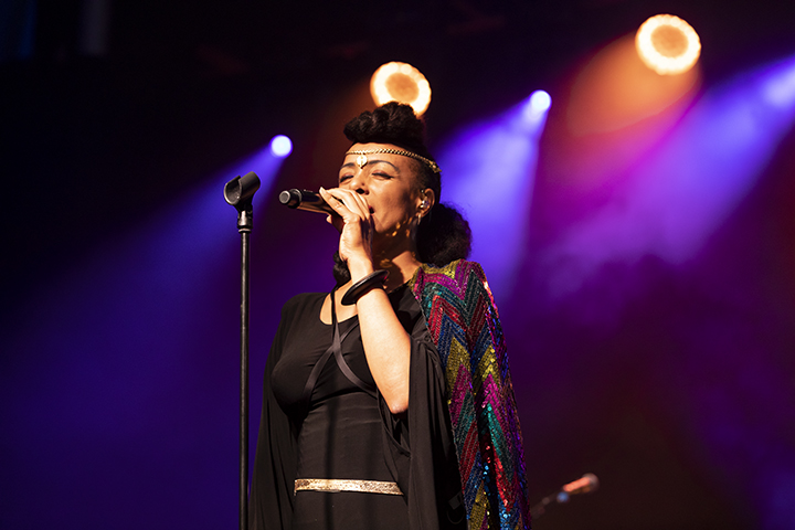 Zap mama @ Dranouter, picture 1, photographed by Frank Lambrechts - FrontView Magazine