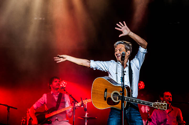 Bart Peeters @ Lokerse Feesten, picture 5, photographed by Gert Daemen - FrontView Magazine