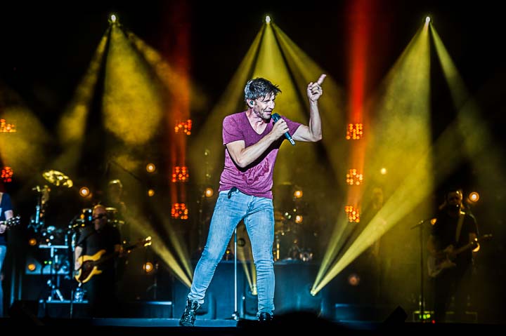Clouseau @ Lokerse Feesten, picture 13, photographed by Gert Daemen - FrontView Magazine