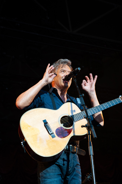 Bart Peeters @ Openluchttheater Rivierenhof, picture 12, photographed by Sandra Van Watermeulen - FrontView Magazine