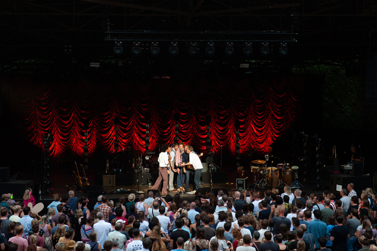 Bart Peeters @ Openluchttheater Rivierenhof, picture 24, photographed by Sandra Van Watermeulen - FrontView Magazine